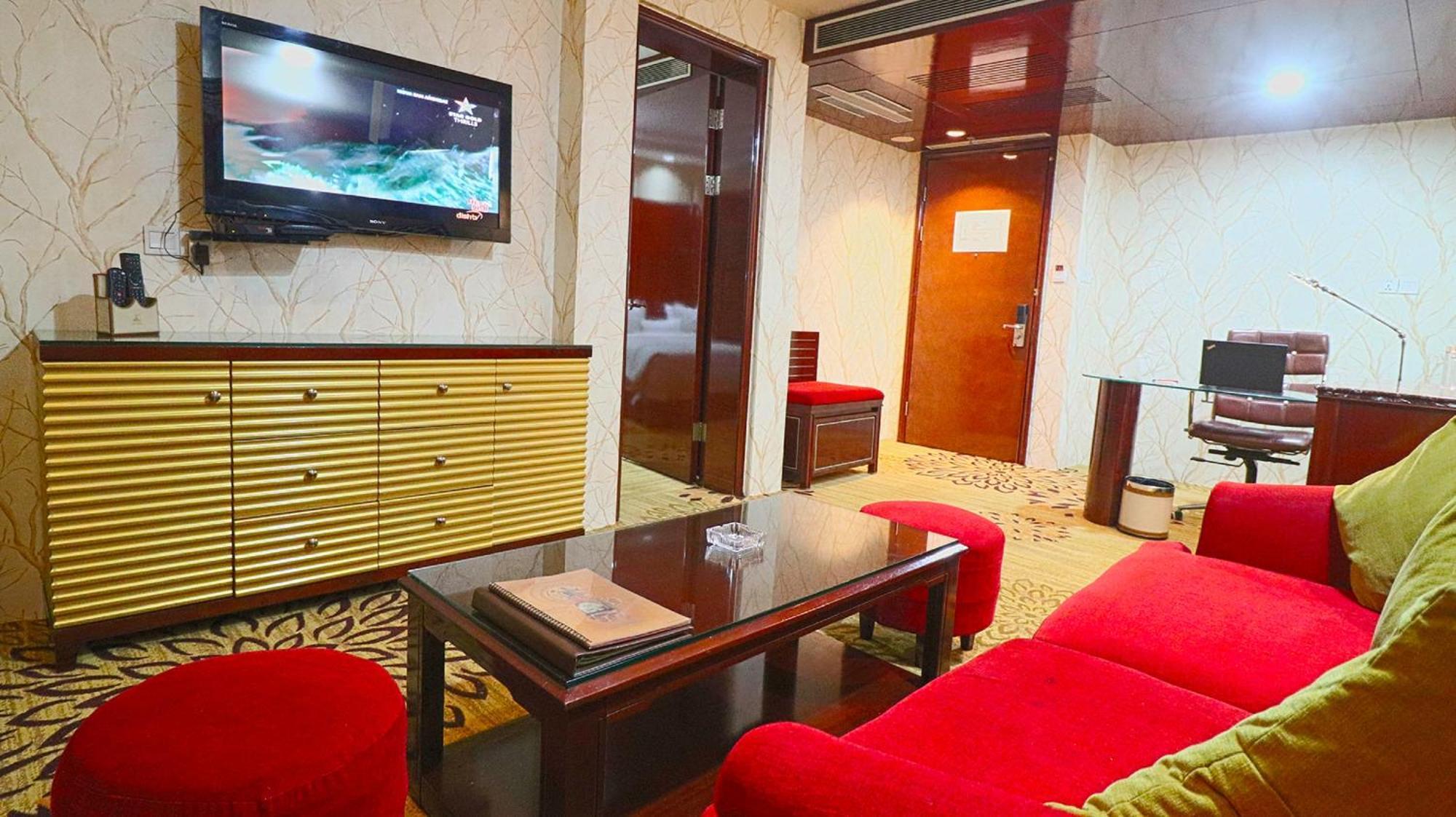 Skycity Hotel Ґурґаон Екстер'єр фото
