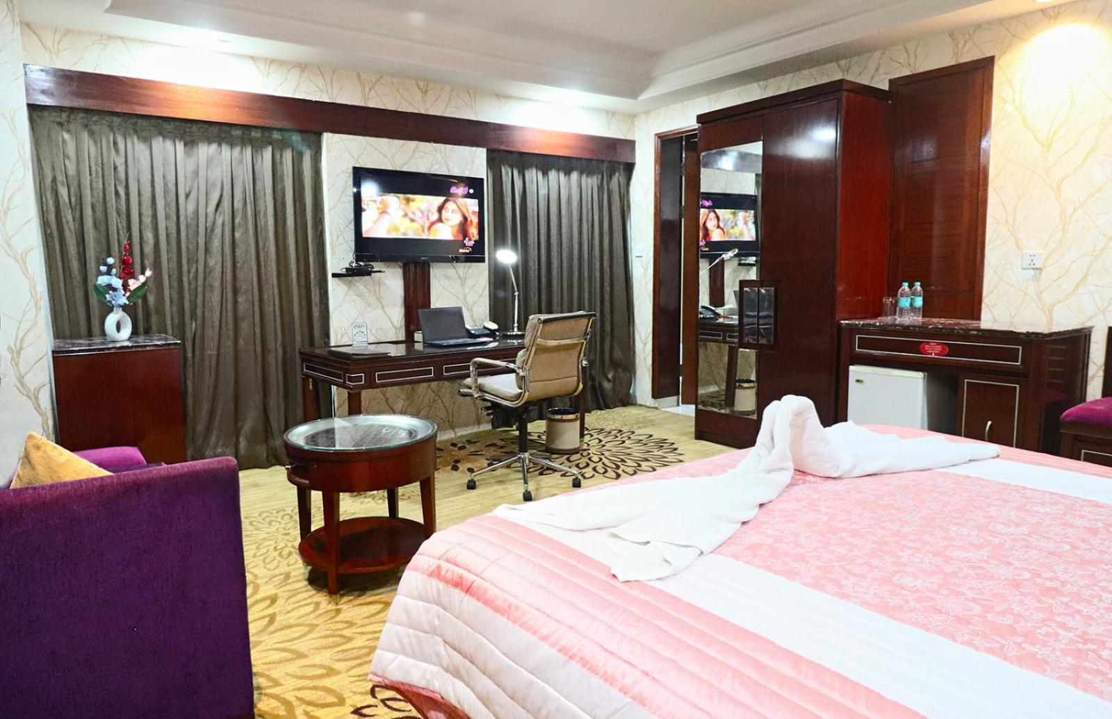 Skycity Hotel Ґурґаон Екстер'єр фото