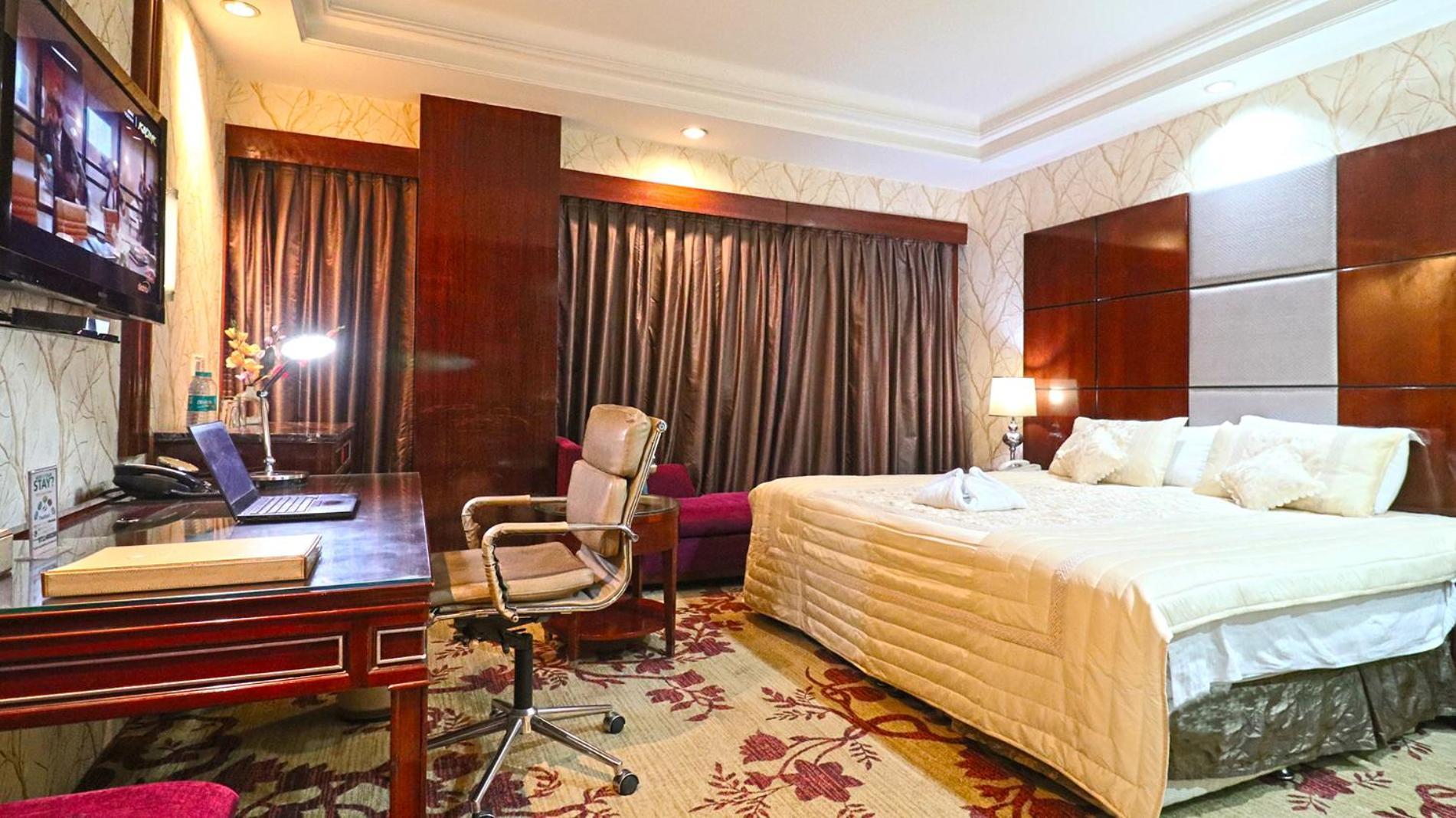 Skycity Hotel Ґурґаон Екстер'єр фото