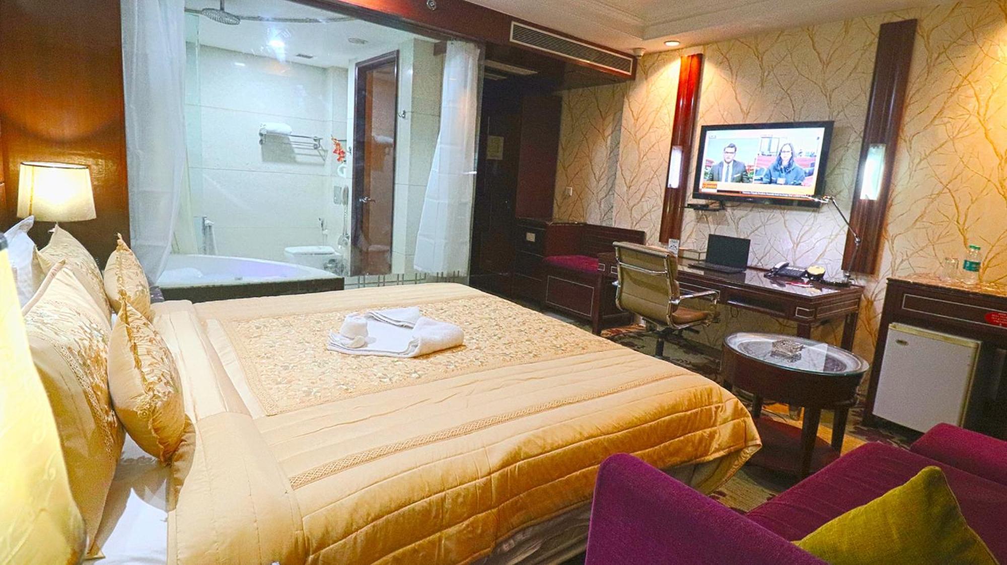 Skycity Hotel Ґурґаон Екстер'єр фото
