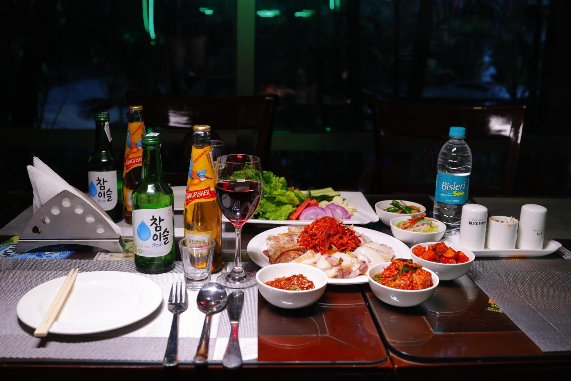 Skycity Hotel Ґурґаон Екстер'єр фото